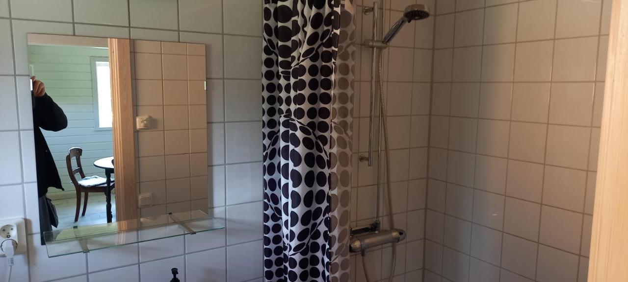 Vackert Belaegen Laegenhet I Gesunda Apartamento Solleron Exterior foto