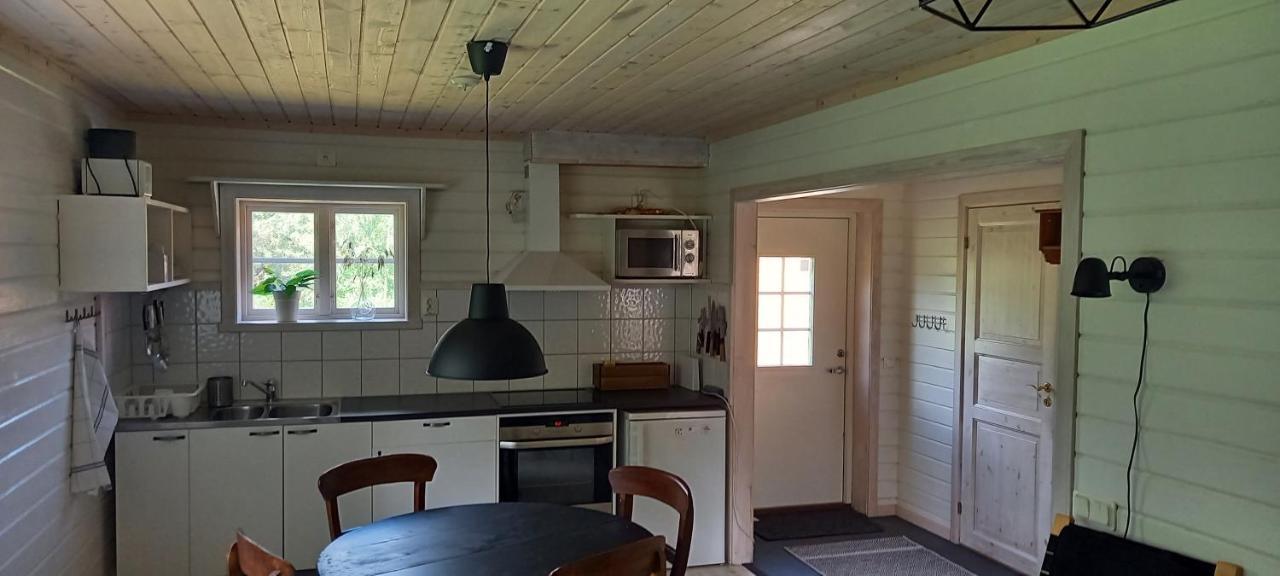 Vackert Belaegen Laegenhet I Gesunda Apartamento Solleron Exterior foto