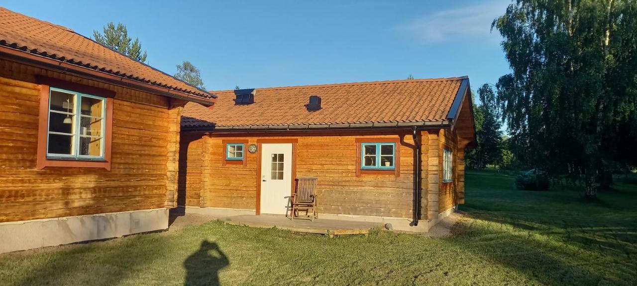 Vackert Belaegen Laegenhet I Gesunda Apartamento Solleron Exterior foto